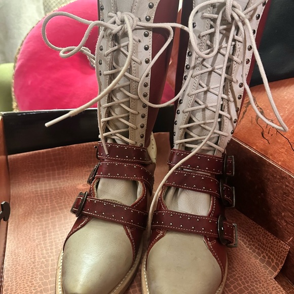 Freebird Red and Cream Lace Up Boots - Picture 3 of 11